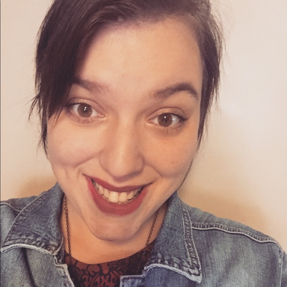 Meet your Posher, Savannah